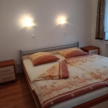 Rubin Апартаменты Дзивновек